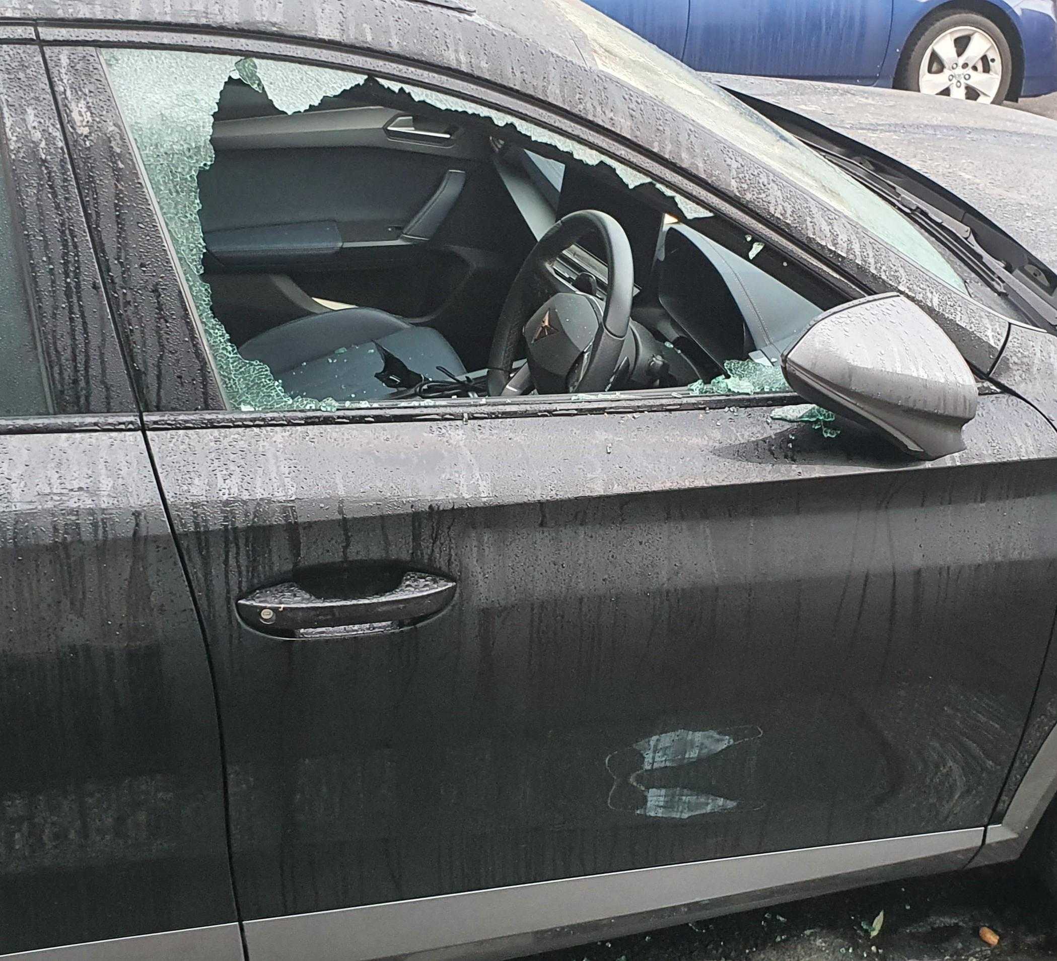 How To Clean Broken Glass From Car Safely And Effectively