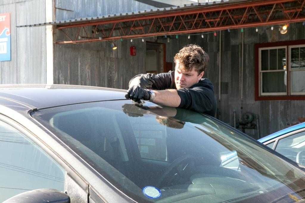 How To Stop Windshield Leaking After Replacement For A Dry Interior