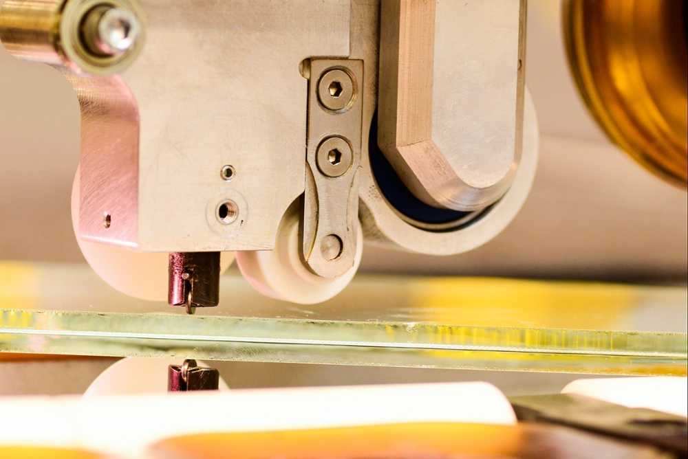 Can Laminated Glass Be Cut A Complete Guide