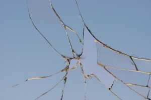 Does Laminated Glass Need Replacement If Cracked