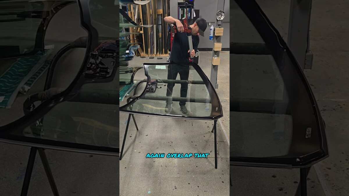 windshield urethane bead application