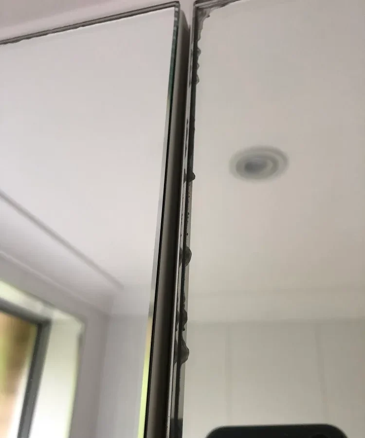 clorox wipes on mirror damage
