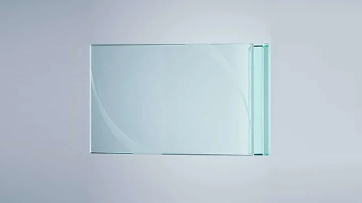 Does Glass Conduct Electricity? The Science Explained