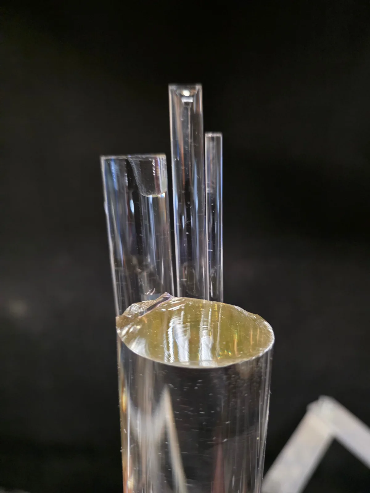 does hot glass look the same as cold glass