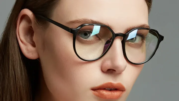 How Long Does It Take to Get Used to New Glasses?