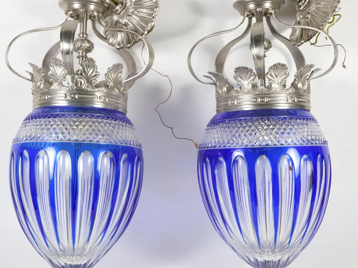 what color light is transmitted by a piece of a blue glass